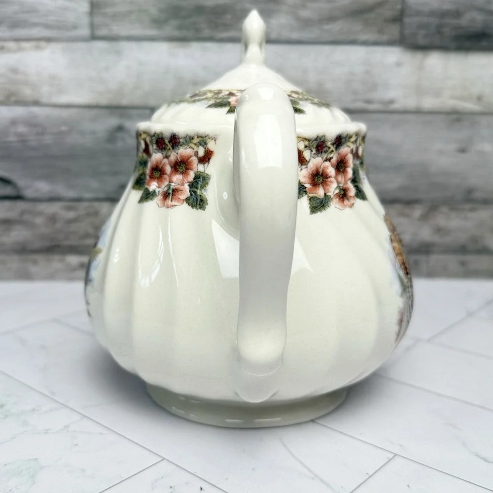 Queens Myott Thanksgiving Teapot